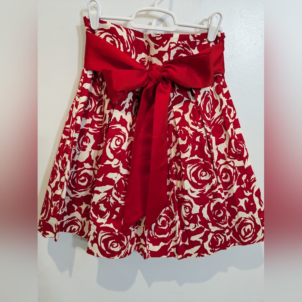 Forever 21 Red White Puffy Rose Holiday Skirt, S